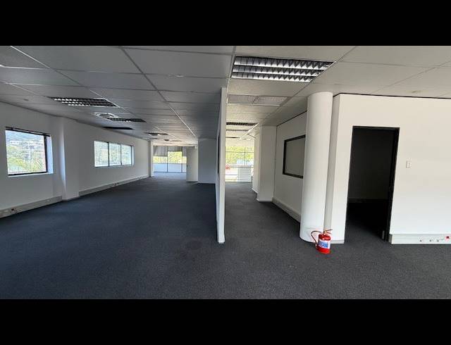645M² OFFICE TO LET IN UMGENI BUSINESS PARK